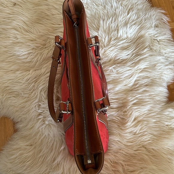 COACH Gallery Jacquard & Leather Tote - Picture 5 of 9